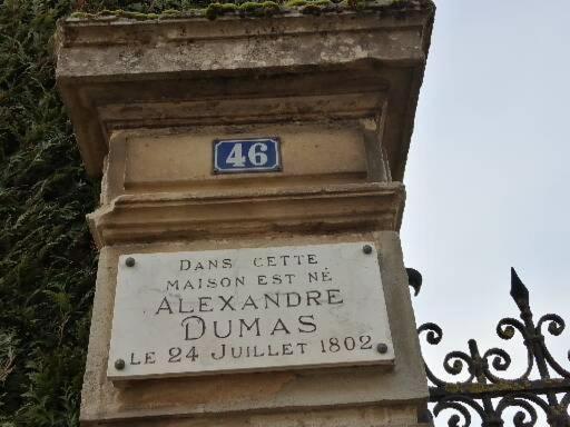 Gite La Langue Francaise Villers Cotterets Exterior photo